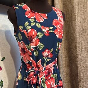 Shelby & Palmer navy and red floral sleeveless fit and flare midi dress. Size S.